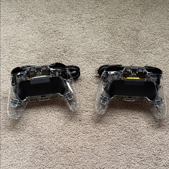 Nintendo Switch Clear Shell Light Up Controllers - Picture 2 of 4